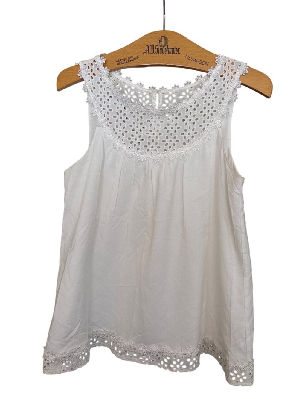 Womens Forever 21 White Shell Eyelet Sleeveless Medium Lined Fairycore
